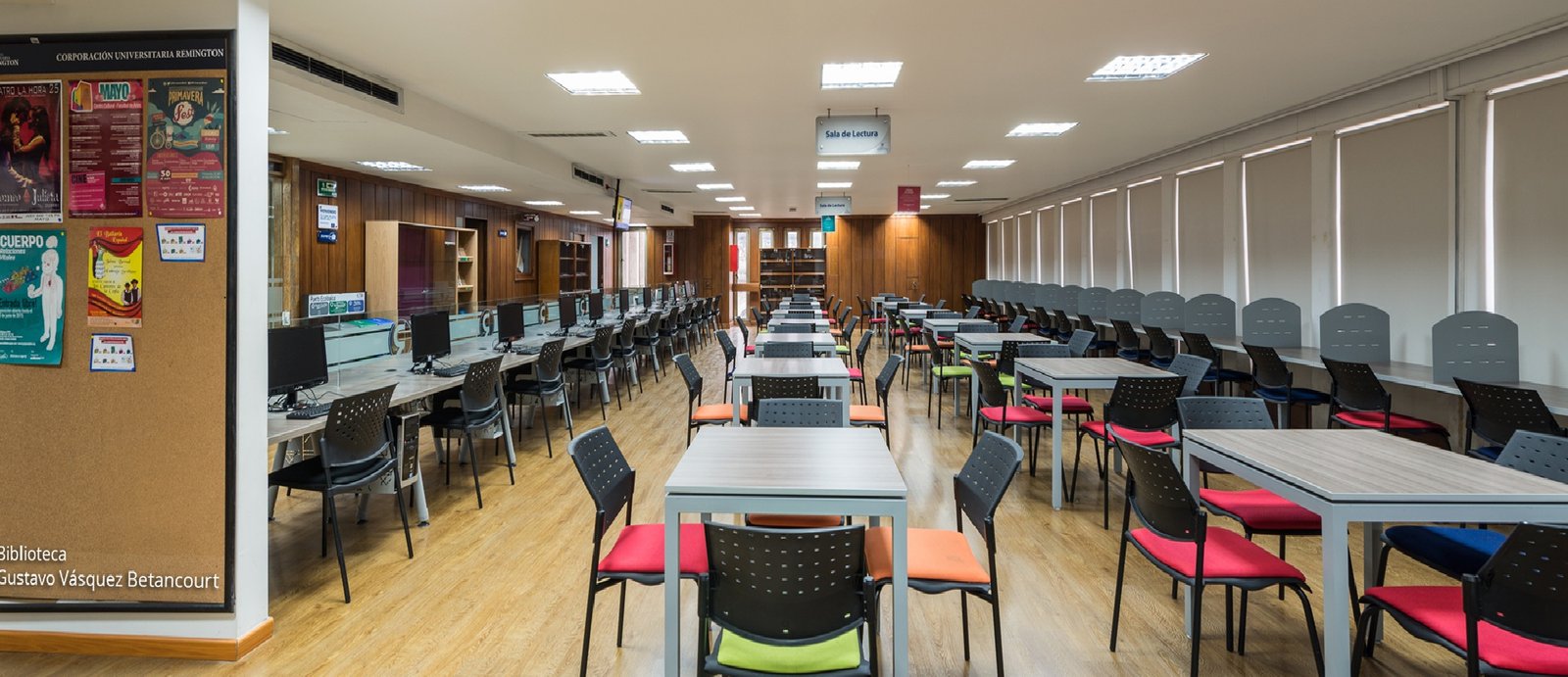 Sala de lectura de la academia